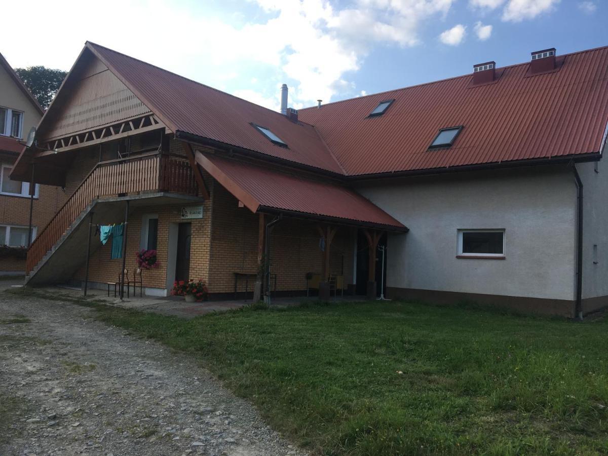 Dom Mlodziezowy W Polanie Apartamento Serednie Male Exterior foto